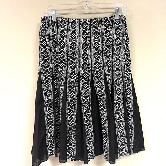 Ann Taylor brown embroidered a line skirt Sz 8 - Picture 1 of 6
